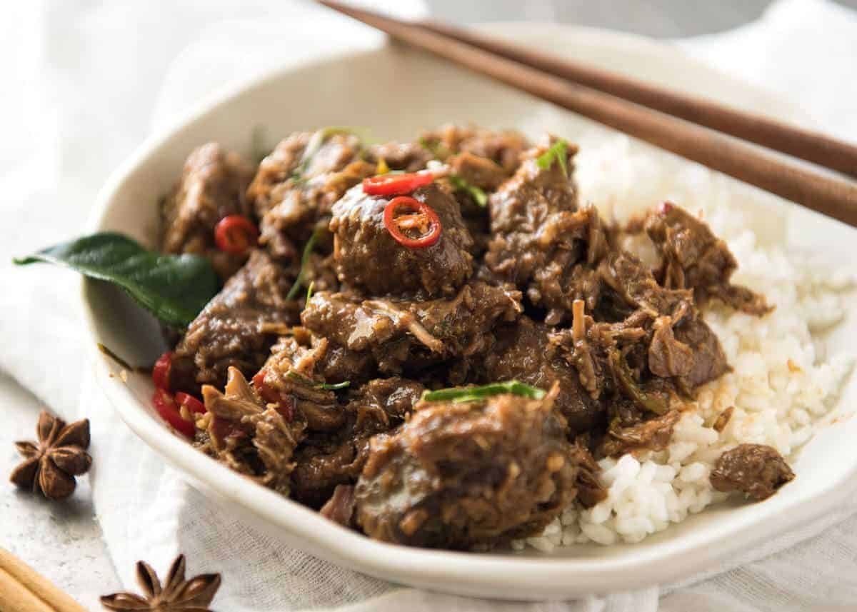 The King of all Curries, Beef Rendang is straight forward to make and has incredible deep, complex flavours. Quick recipe video provided! recipetineats.com
