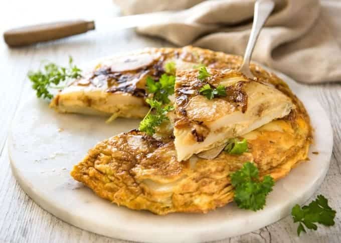5 Easy Spanish Tapas recipes - Spanish Omelette www.recipetineats.com