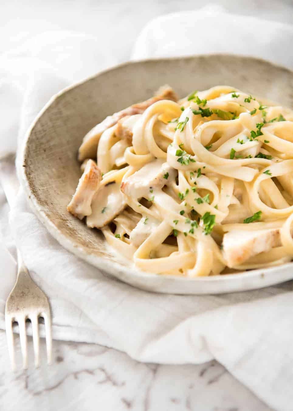 Silky creamy sauce and perfectly cooked pasta, this is the best way to make a One Pot Chicken Alfredo Pasta. No more gluggy sauces and unevenly cooked pasta! recipetineats.com