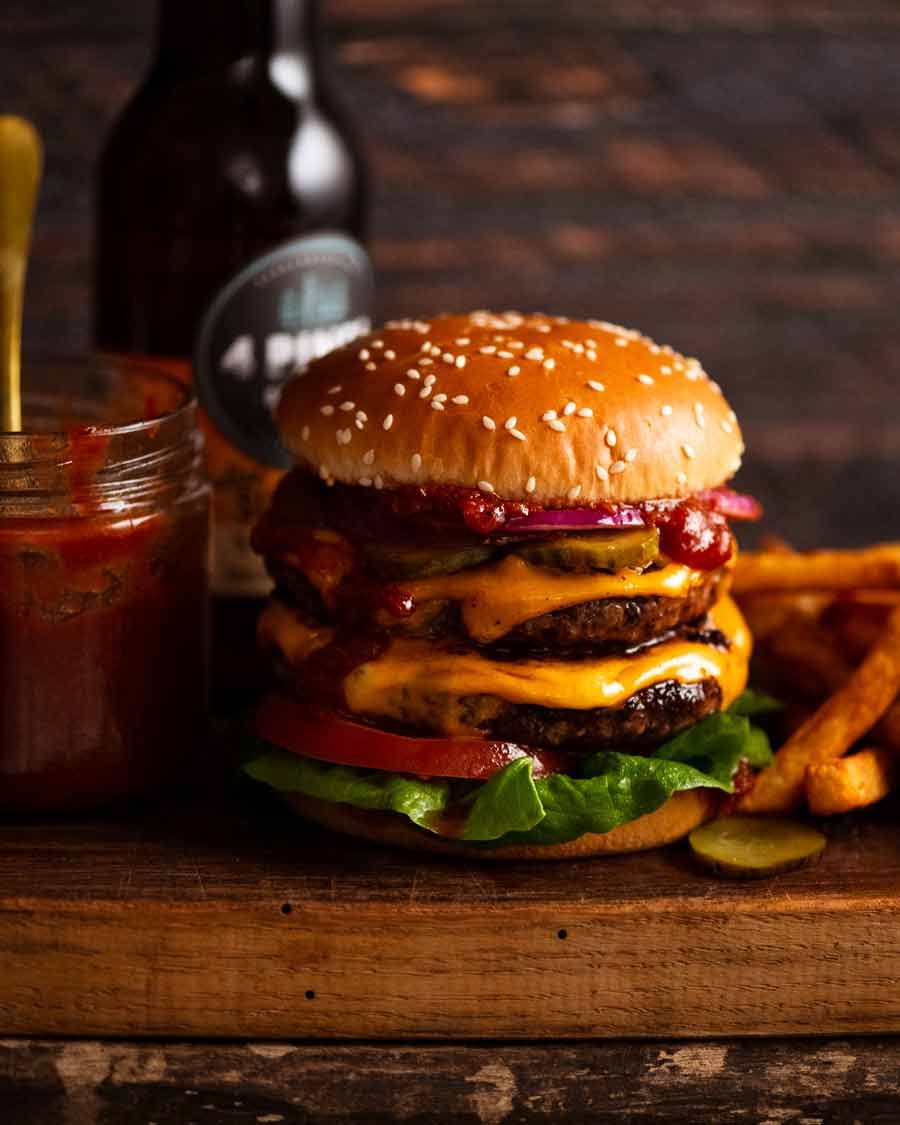 Double cheeseburger with tomato chutney sauce